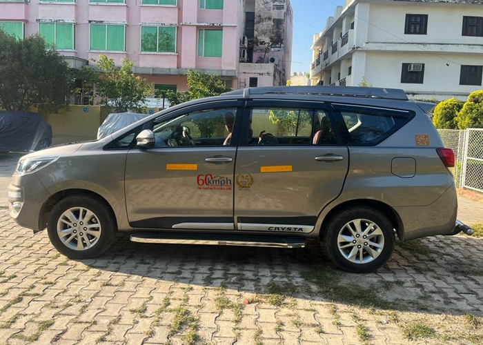 60KMPH Fleet Luxury Bus